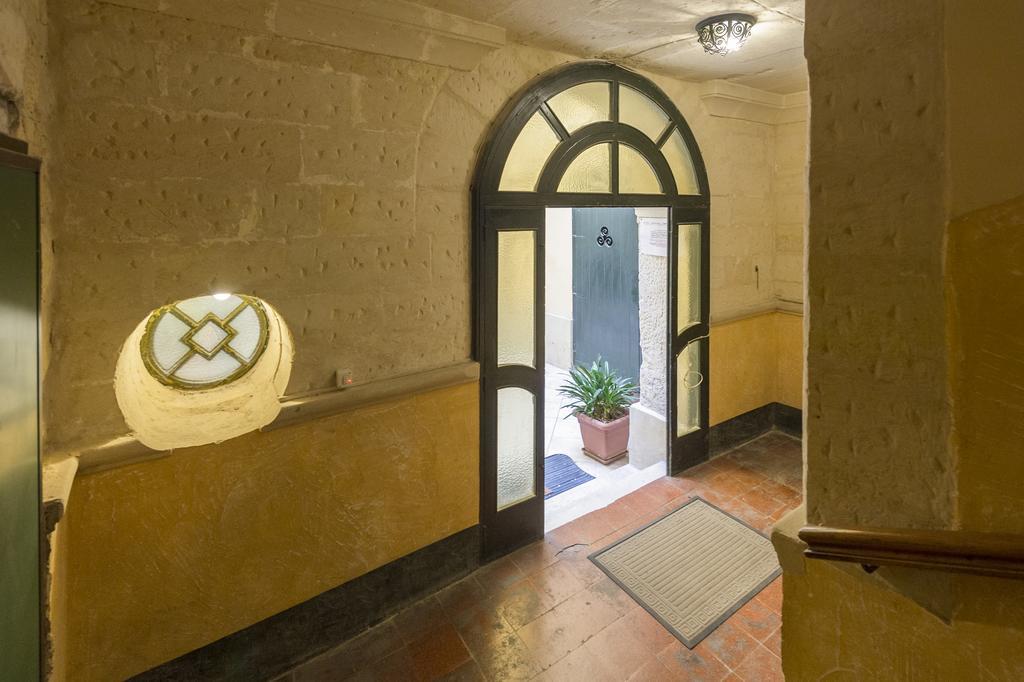 B&B Centro Storico ليتشي المظهر الخارجي الصورة
